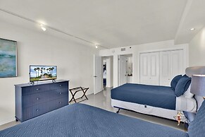 Bahia Mar-Solare Beachfront & Two Pools