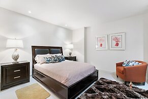 Bahia Mar-Solare Beachfront & Two Pools