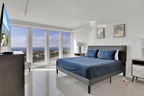 Bahia Mar-Solare Beachfront & Two Pools