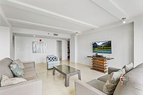 Bahia Mar-Solare Beachfront & Two Pools