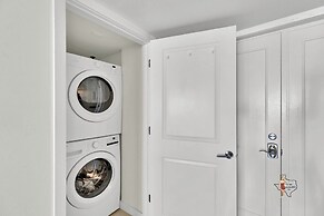 Bahia Mar-Solare Beachfront & Two Pools