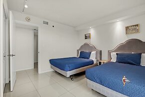 Bahia Mar-Solare Beachfront & Two Pools