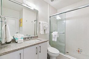 Bahia Mar-Solare Beachfront & Two Pools