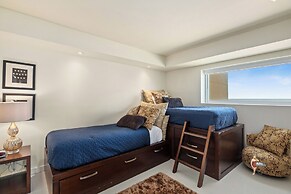 Bahia Mar-Solare Beachfront & Two Pools