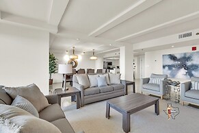 Bahia Mar-Solare Beachfront & Two Pools