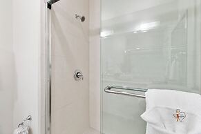 Bahia Mar-Solare Beachfront & Two Pools