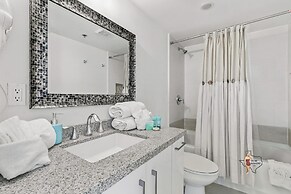 Bahia Mar-Solare Beachfront & Two Pools