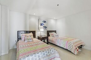 Bahia Mar-Solare Beachfront & Two Pools