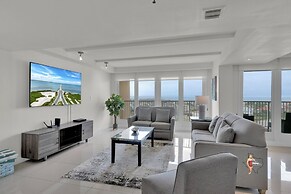 Bahia Mar-Solare Beachfront & Two Pools