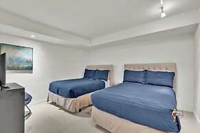 Bahia Mar-Solare Beachfront & Two Pools