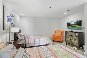 Bahia Mar-Solare Beachfront & Two Pools