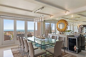 Bahia Mar-Solare Beachfront & Two Pools