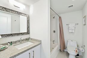 Bahia Mar-Solare Beachfront & Two Pools