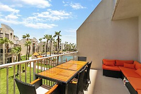 Bahia Mar-Solare Beachfront & Two Pools