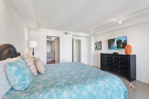 Bahia Mar-Solare Beachfront & Two Pools