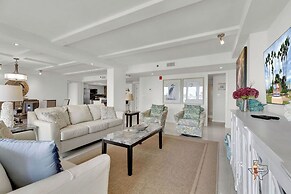 Bahia Mar-Solare Beachfront & Two Pools