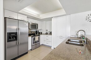 Bahia Mar-Solare Beachfront & Two Pools