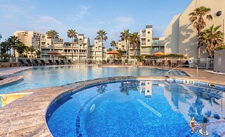 Bahia Mar-Solare Beachfront & Two Pools