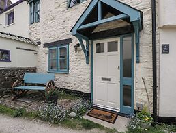 1 The Mews