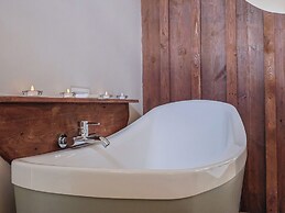 Apple Loft