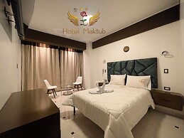 Hotel Maktub