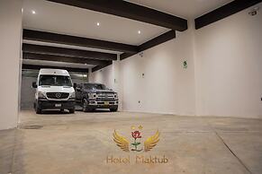 Hotel Maktub