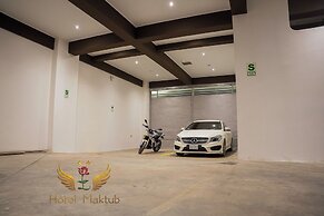 Hotel Maktub