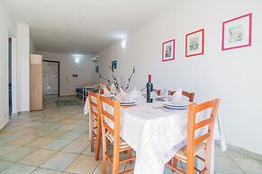 Residence Maria Antonia - Grazia Deledda