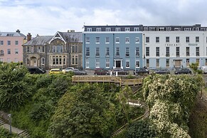 No 10 Croft House