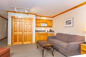 Selkirk Lodge
