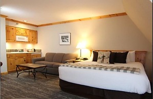 Selkirk Lodge