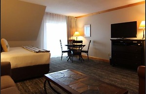 Selkirk Lodge