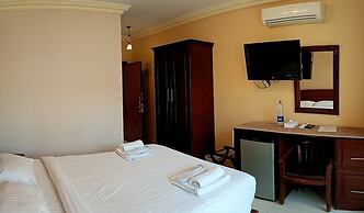 Saint John Hotel