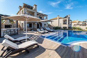 Bliss Villas Complex With Private Pool