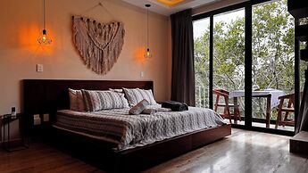 Meraki Luxury Condo by Marea