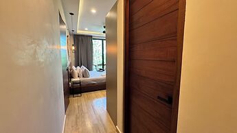 Meraki Luxury Condo by Marea