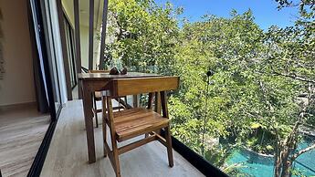 Meraki Luxury Condo by Marea