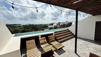 Meraki Luxury Condo by Marea