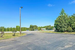 OYO Hotel Jonesboro Near Atlanta Airport