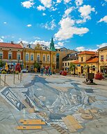 Cracow Fancy Brick 1