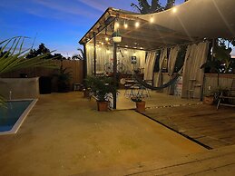 El Camper with private pool