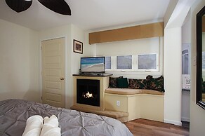 The Brentwood Waterfront Retreat