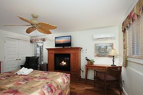 The Brentwood Waterfront Retreat