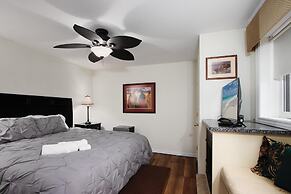 The Brentwood Waterfront Retreat