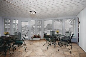 The Brentwood Waterfront Retreat