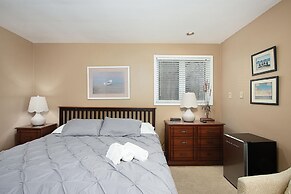 The Brentwood Waterfront Retreat