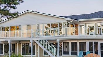 The Brentwood Waterfront Retreat