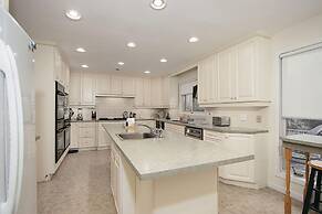 The Brentwood Waterfront Retreat