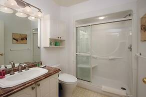 The Brentwood Waterfront Retreat