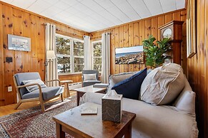 Bayview Beach Cottage For 4!